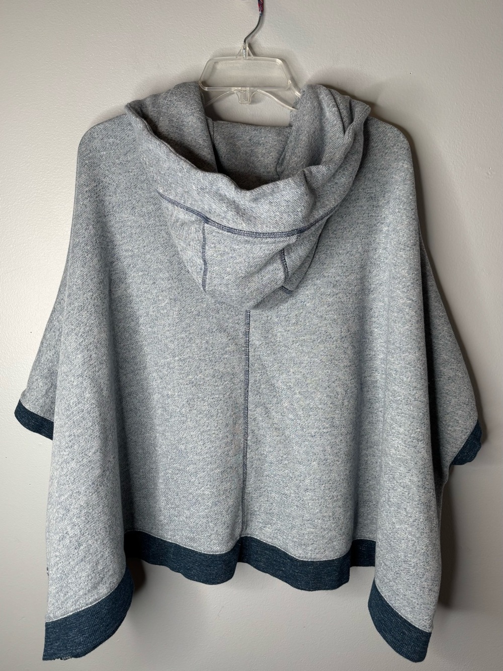 LULULEMON IN THE LOOP HOODED PONCHO - Picture 8 of 9
